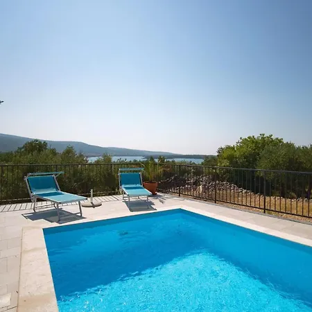 In - Insel Krk 39437 Holiday home