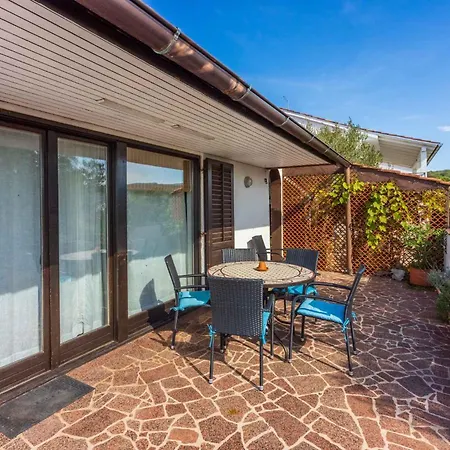 In - Insel Krk 39437 Holiday home Kornic