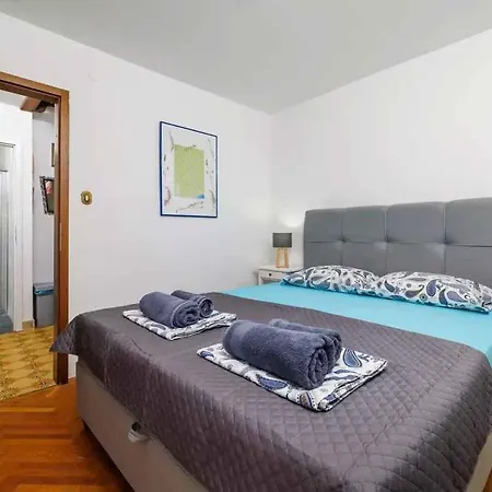 In - Insel Krk 39437 Holiday home