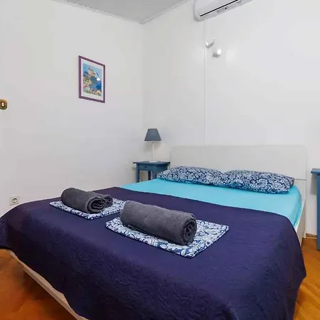 In - Insel Krk 39437 * Kornić