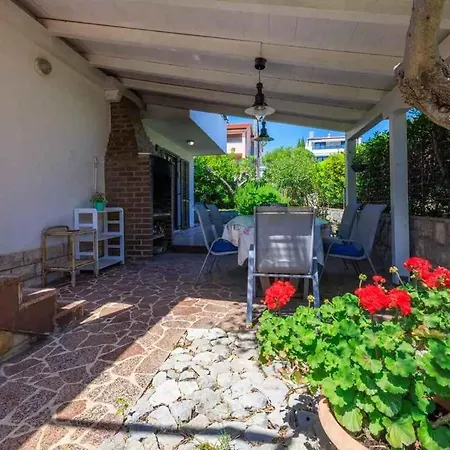 Holiday home In - Insel Krk 39437